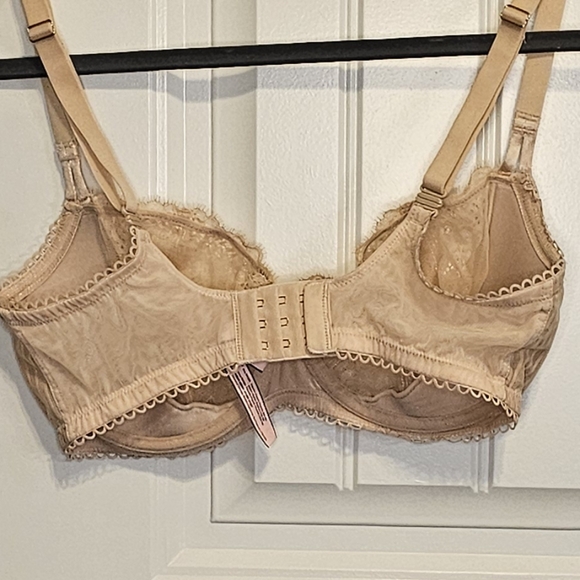 NWOT 34DD Balconette Bra Dobreva - Picture 2 of 4